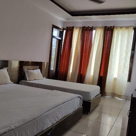Oyo Hotel Laksh Kurukshetra المظهر الخارجي الصورة