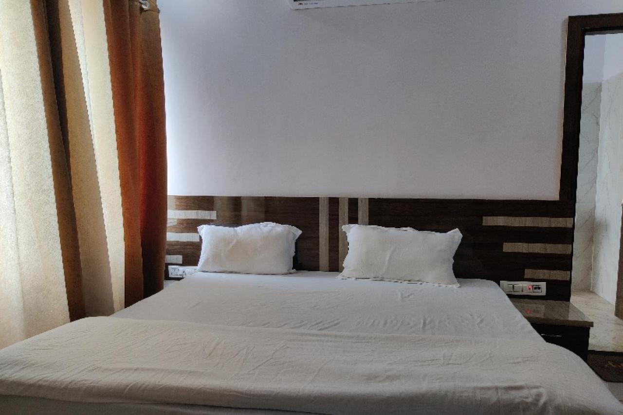 Oyo Hotel Laksh Kurukshetra المظهر الخارجي الصورة