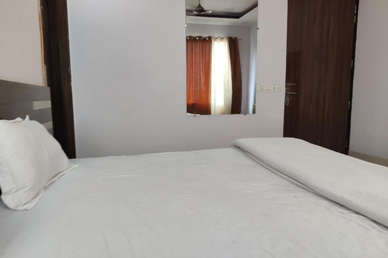 Oyo Hotel Laksh Kurukshetra المظهر الخارجي الصورة