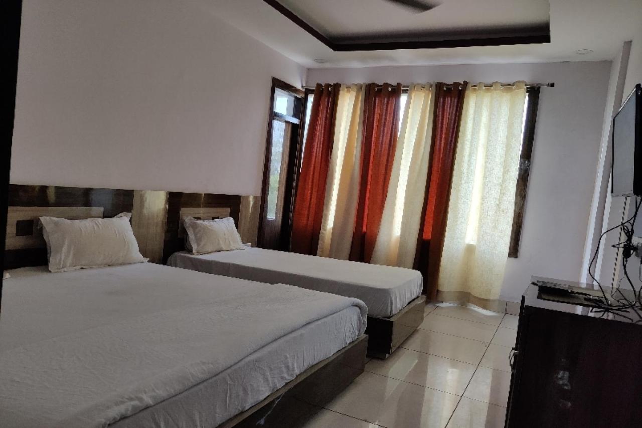Oyo Hotel Laksh Kurukshetra المظهر الخارجي الصورة