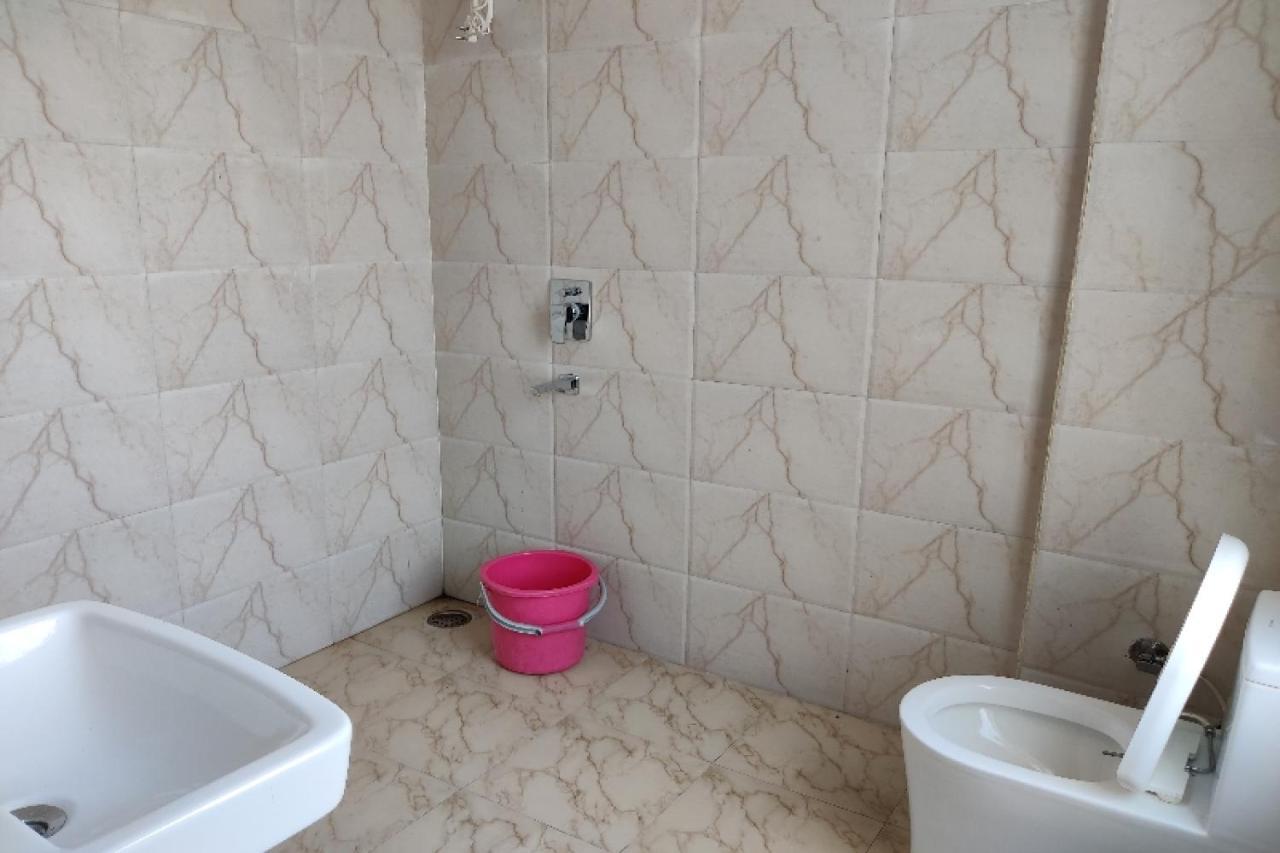 Oyo Hotel Laksh Kurukshetra المظهر الخارجي الصورة